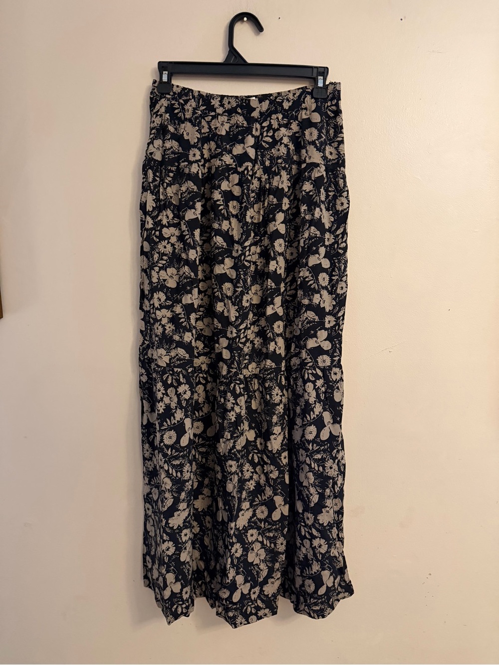 NATURAL LIFE Black Maxi Skirt with Cream Floral Print